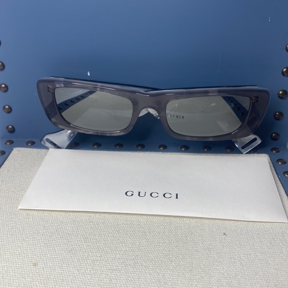 💯- New 🔥🔥GUCCI Acetate Rectangular GG0516S Sunglasses Grey Gold - Picture 3 of 17